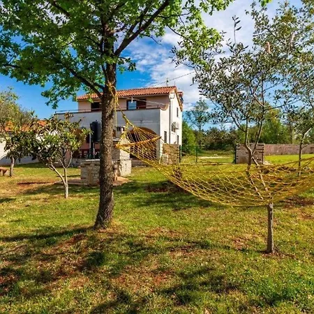 House With A Parking Space Peroj, - 24246 בית נופש פאז'אנה